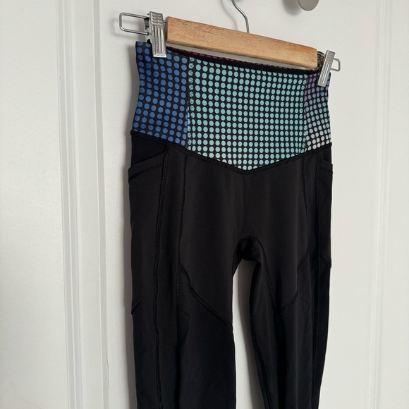 Lululemon All The Right Places Black Cosmic Dot White Multi size 4 - Picture 2 of 8